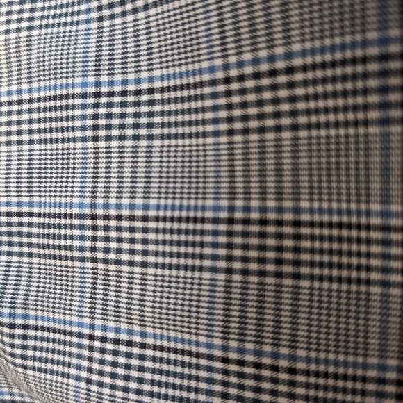 Men's Eddie Bauer Dress Shirt - Picture 4 of 4